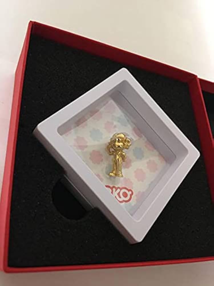 ペコちゃん70周年記念　純金フィギュア Amazon.co.jp: ペコちゃん70周年記念 純金フィギュア : おもちゃ